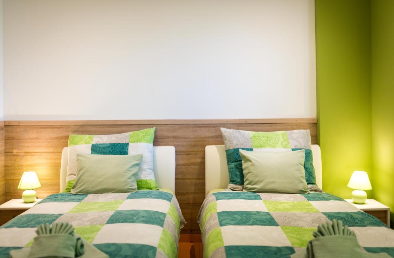 Guest House Slatki Snovi Knin Buitenkant foto