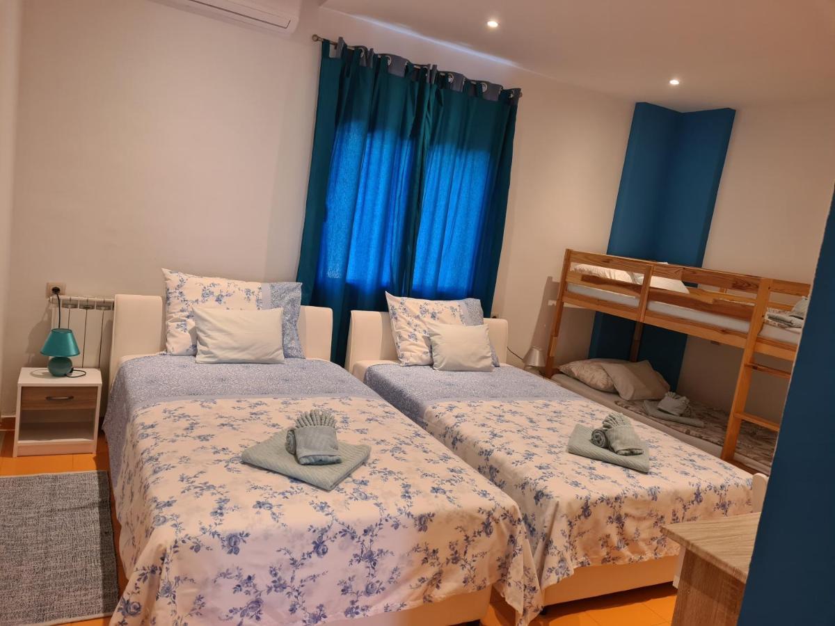 Guest House Slatki Snovi Knin Buitenkant foto