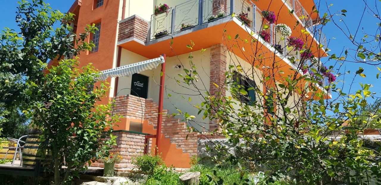 Guest House Slatki Snovi Knin Buitenkant foto